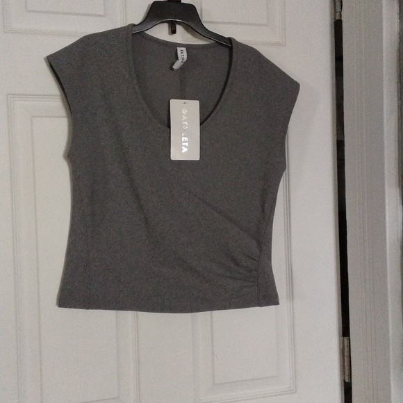 Athleta Tops - NWT Athleta Bayview T-Shirt Gray M